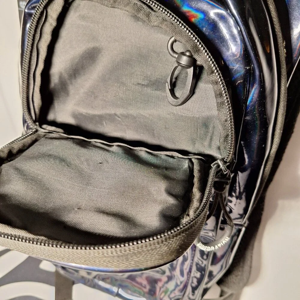 Vibedration hydration backpack
